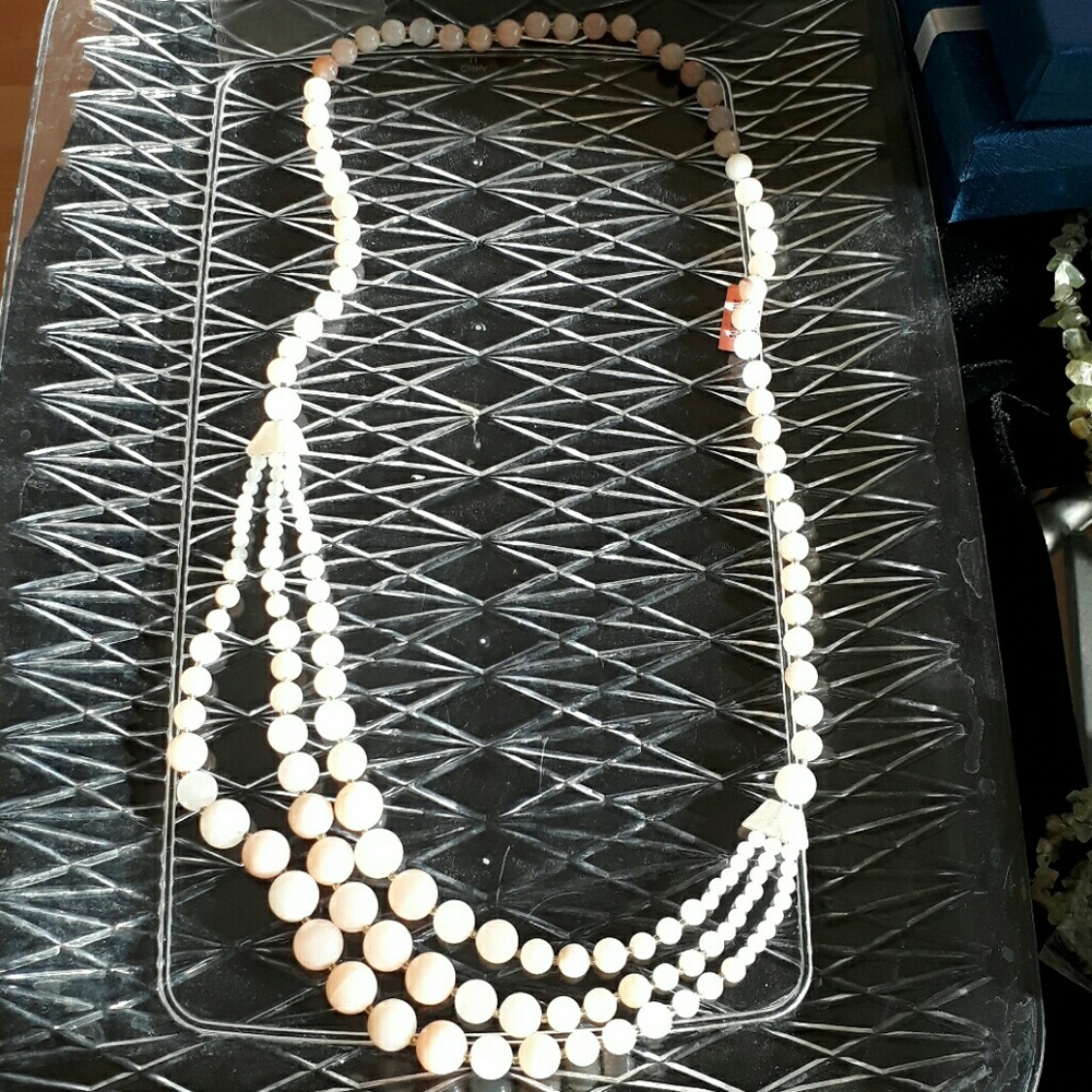 PEACH ADVENTURINE NECKLACE - SPRING COLOR
